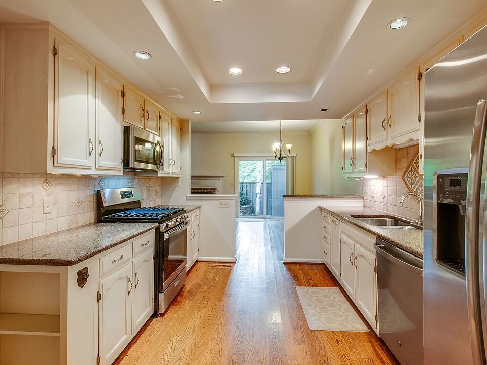 1st image of 4400 Belmont Park Ter APT 222