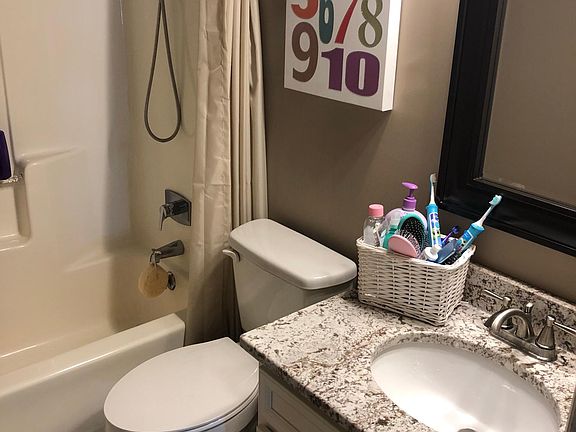 5th image of 114 Highland Ct