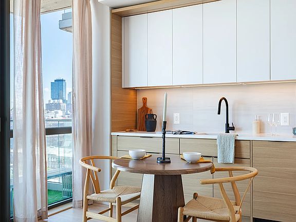 3rd image of 325 Bond St #314