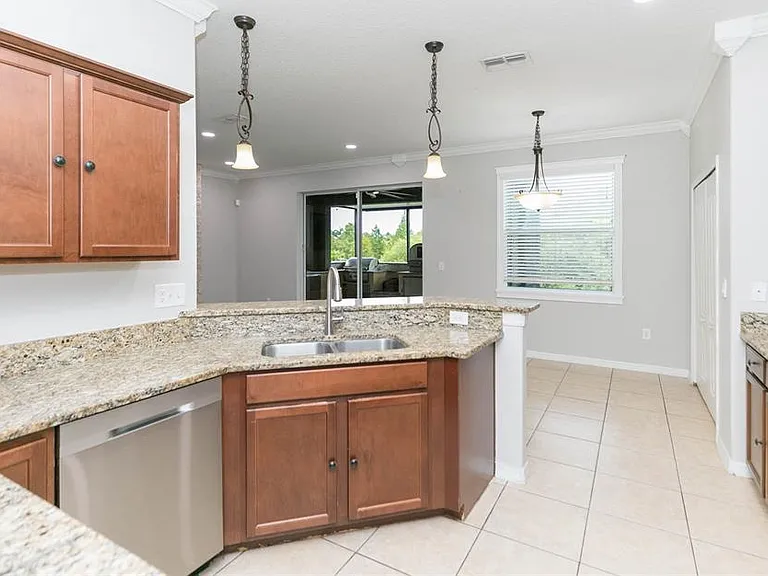 515 Vista Ridge Dr — Photo 13