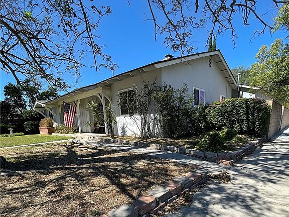4th image of 7957 Sausalito Ave