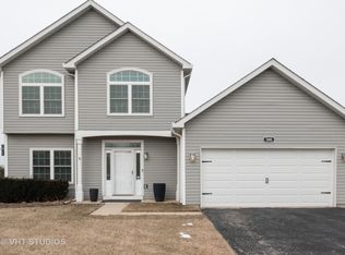 500 Magnolia Dr, North Aurora, IL 60542