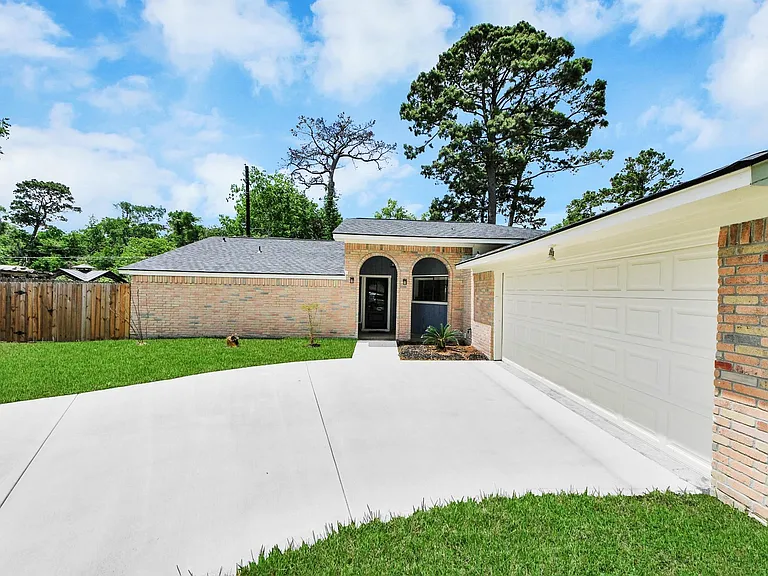 7427 Willow Oak Dr — Photo 4