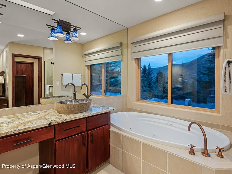 650 S Monarch St #4 — Photo 19
