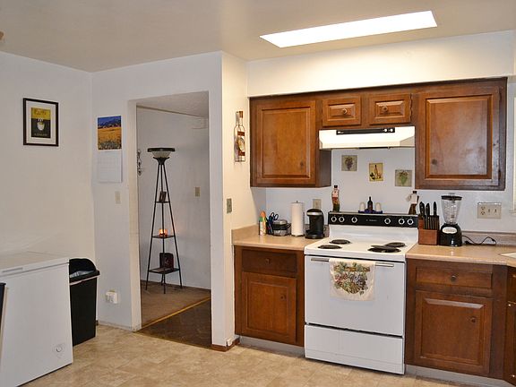 2nd image of 5130 Papaya Dr