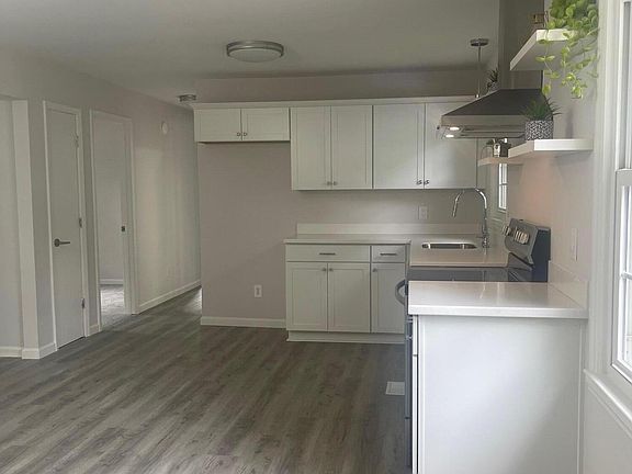 5th image of 204 Woodrose Avenue