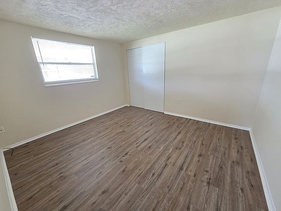 4th image of 5524 24th St W #Duplex