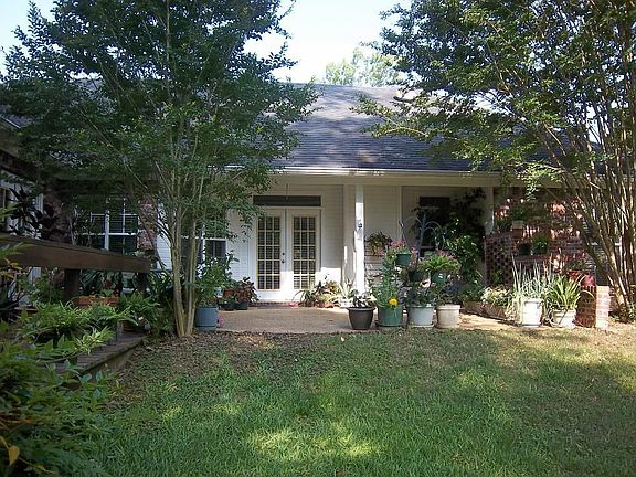 3rd image of 205 Wildwood Blvd