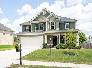 93 Fallen Oak Dr, Dallas, GA 30132