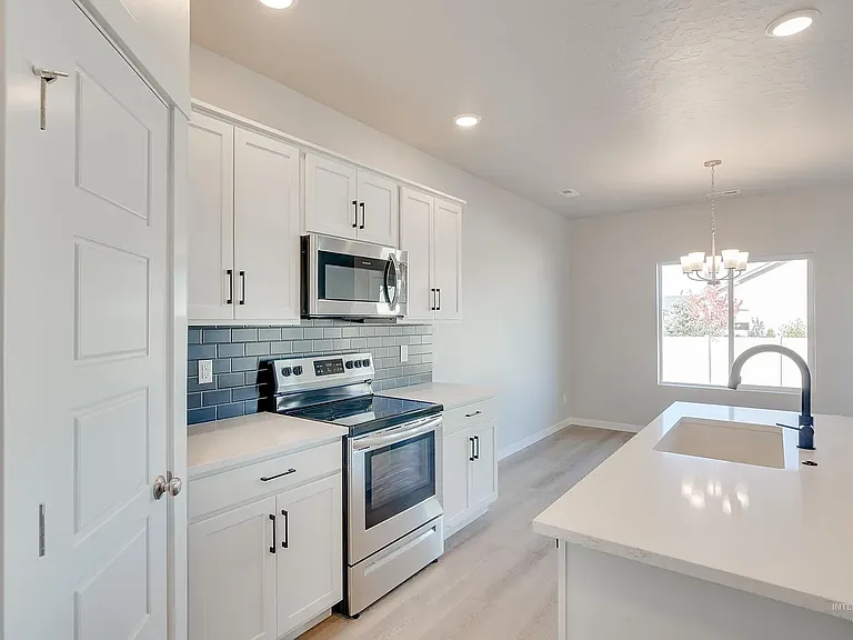 5062 W Avilla Dr — Photo 20