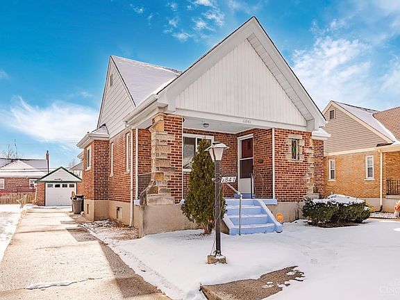 3rd image of 1841 Glendon Pl