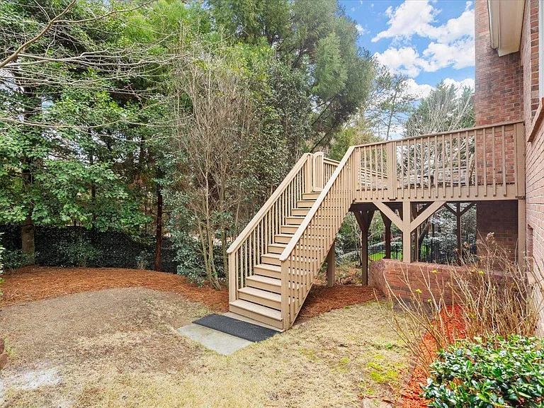875 Wescott Ln — Photo 83