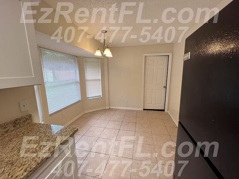 140 Hazel Blvd — Photo 4