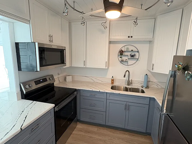 907 Gibbs Rd #6 — Photo 8