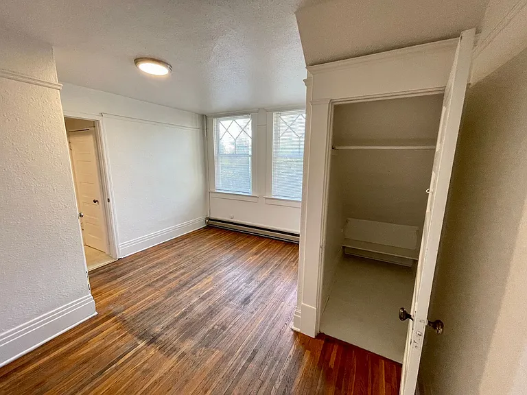 1125 W 11th Ave - 14 Unit — Photo 19
