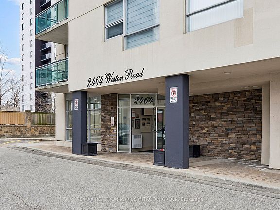 3rd image of 2464 Weston Rd #616