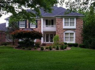 2232 Kehrs Ridge Dr, Chesterfield, MO 63005