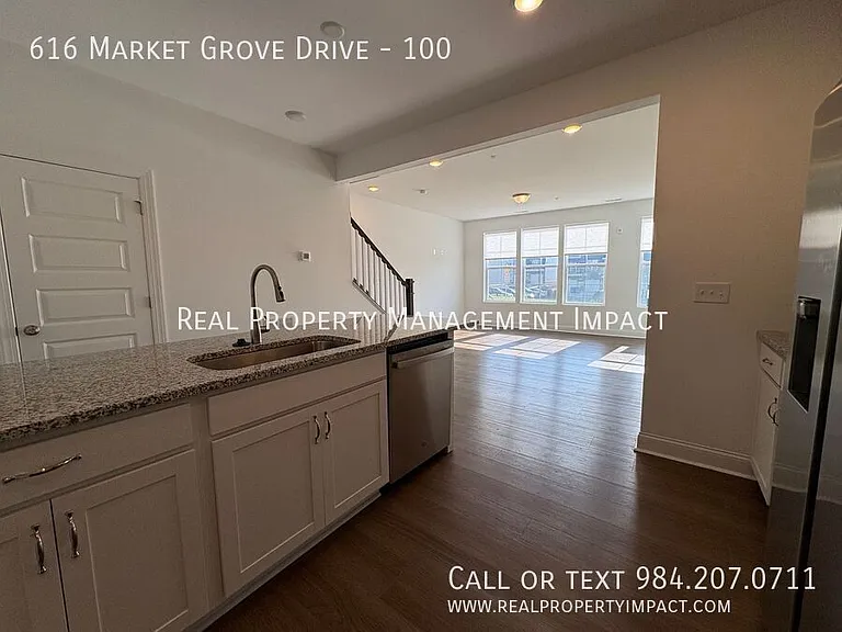 616 Market Grove Dr #100 — Photo 14