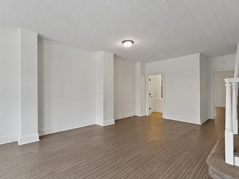 1020 N George St — Photo 6