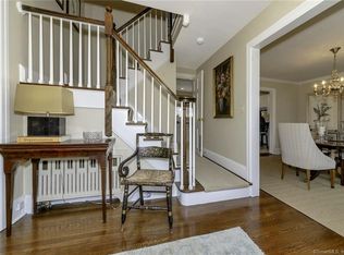 171 Sycamore Ln, Fairfield, CT 06824