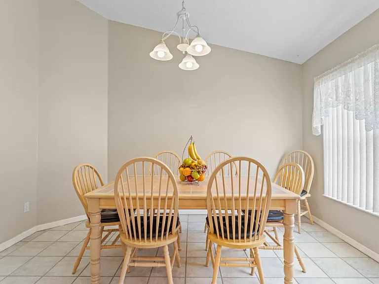 1651 Oak Hill Trl — Photo 16