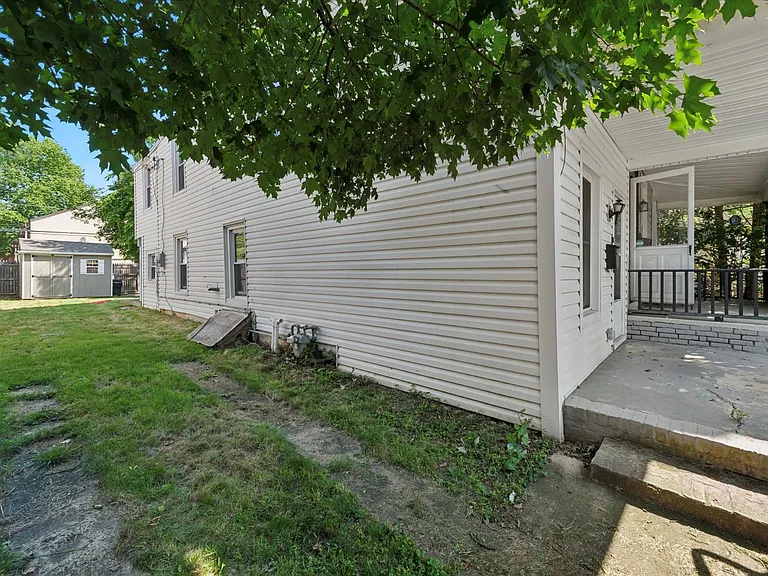 509 E Barnard St — Photo 13