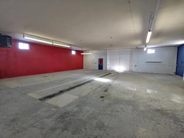 887 E North St, Powell, WY 82435