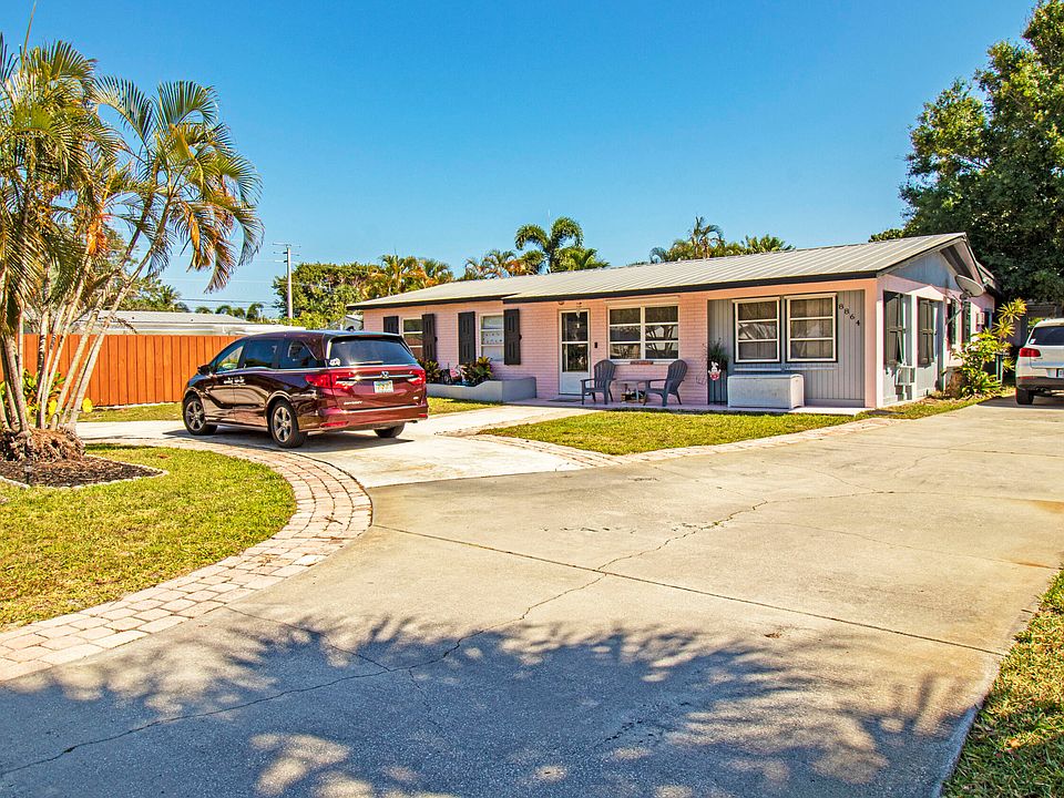 1st image of 8864 SE Jardin St