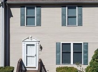 27 Highland Park #27, Uxbridge, MA 01569
