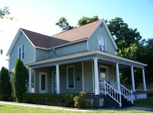 445 Elm St, Mauston, WI 53948