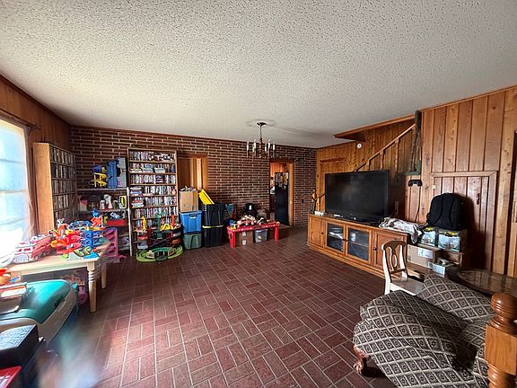 4th image of 723 E 24th Ave
