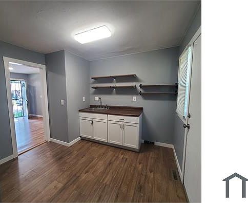 3rd image of 3736 Mersington Ave
