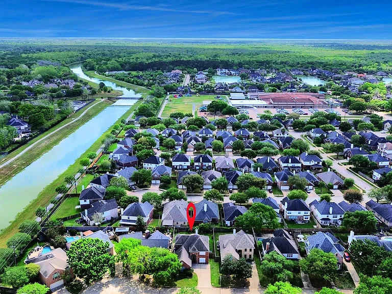 1611 Barton Creek Trl — Photo 47