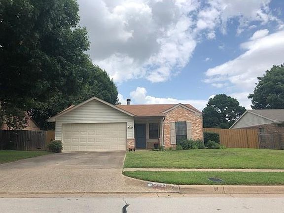 4th image of 2606 Knoll Trl