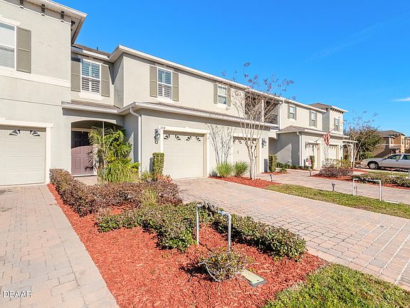 2nd image of 208 Wentworth Grande Dr