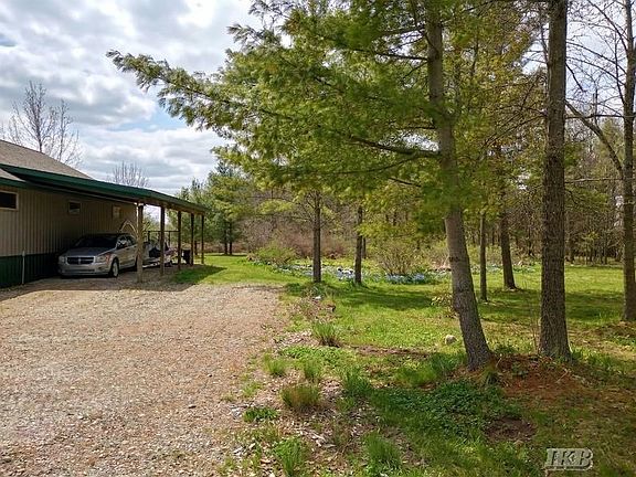 5th image of 2735 Sugar River Rd