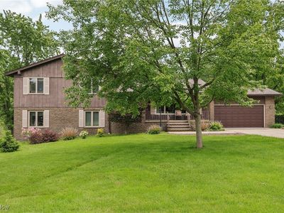 9233 Windswept Dr, Brecksville, OH, 44141