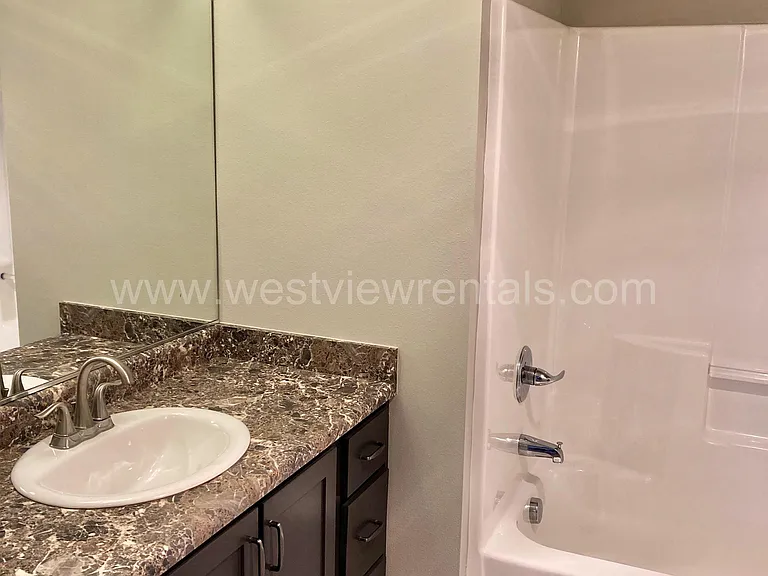 1010 Railroad Ave — Photo 144