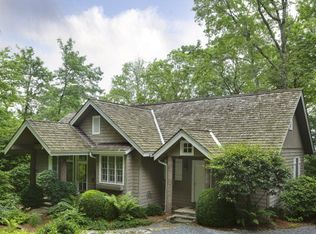1235 Club Dr, Cashiers, NC 28717