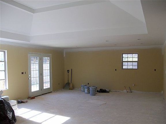 4th image of 204 Noah Ct