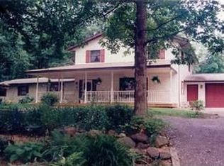 5220 Black Rd, Brecksville, OH 44141