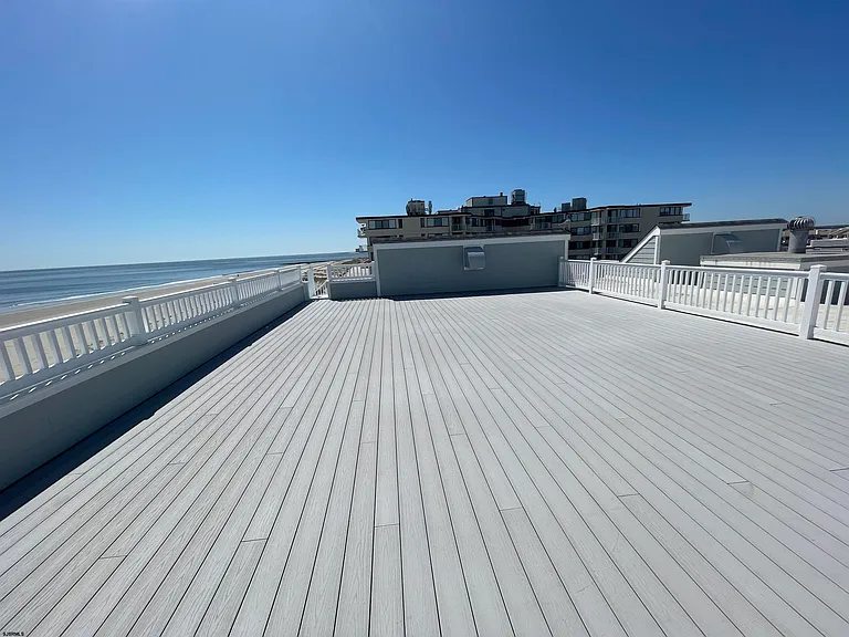 1703 Beach Ter #4N — Photo 27
