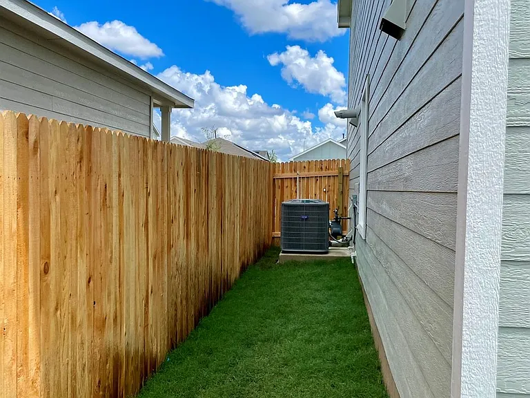 2217 Willkomen Way — Photo 13