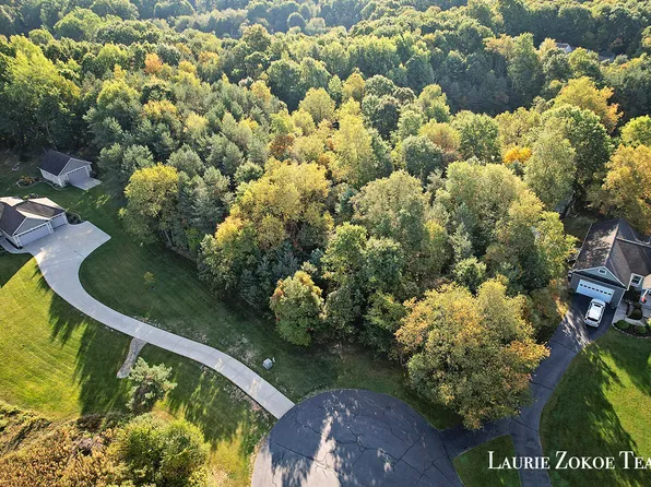 2520 Rosa Casa Ln NE, Rockford, MI 49341