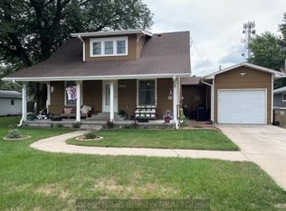 1614 G St, Aurora, NE 68818