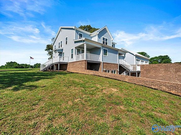 3rd image of 18242 Menefee Rd