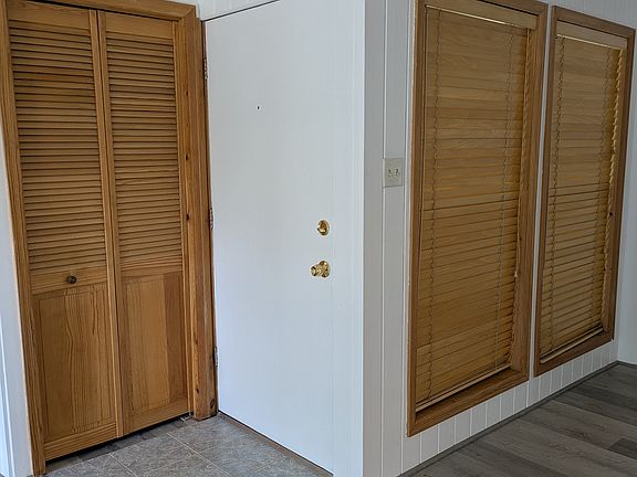 4th image of 5979 S Willow Way
