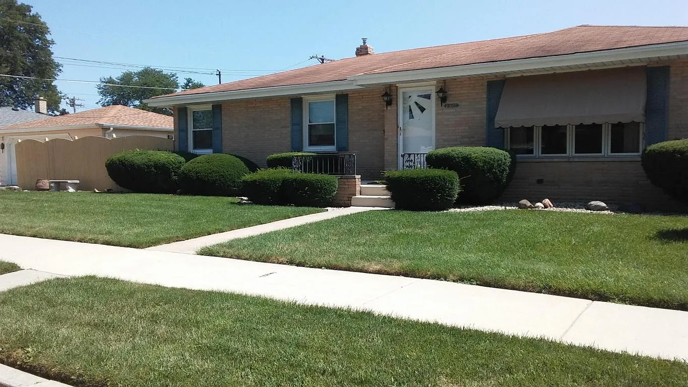 2317 24th Ave photo 1