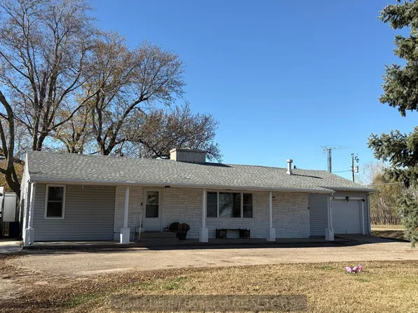 3240 N North Rd, Grand Island, NE 68803