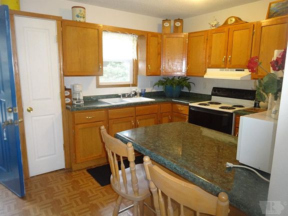 5th image of 2299 S Lakeshore Dr